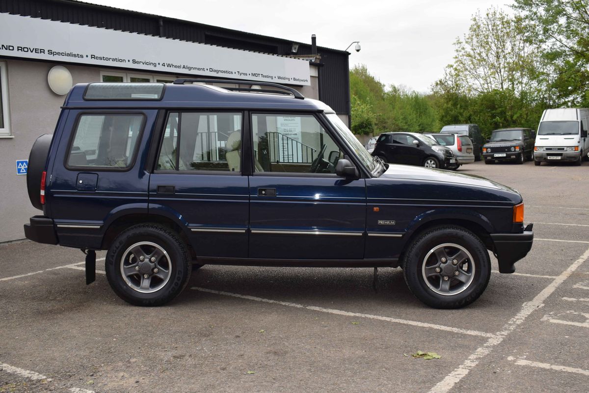 1998 RHD Land Rover Discovery 3.9 ES V8i - Low Mileage