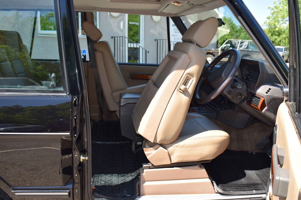 1991 RHD Range Rover CSK No.155 - Hollywood Commission