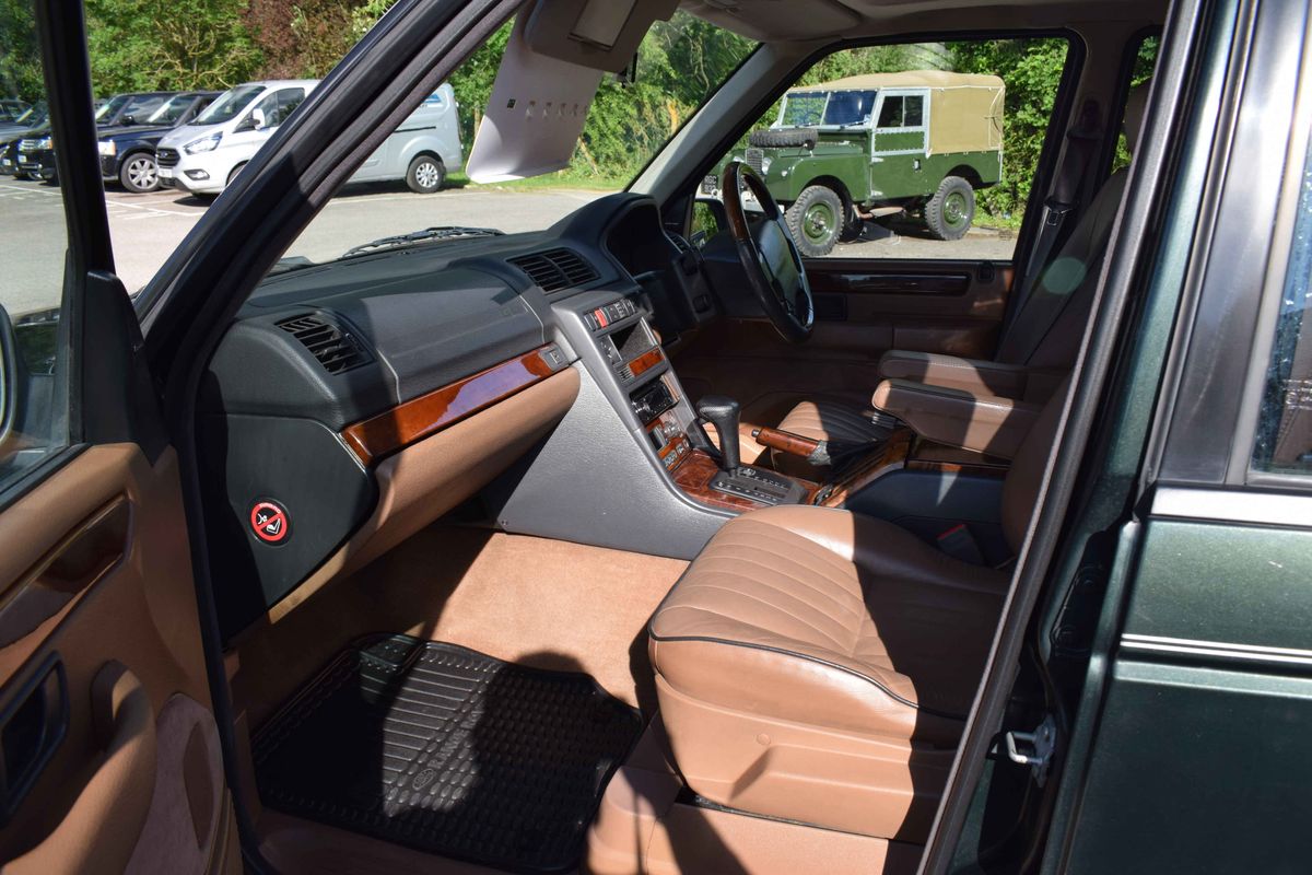 1999 RHD Range Rover P38 4.0SE - Rust Free Japanese Import