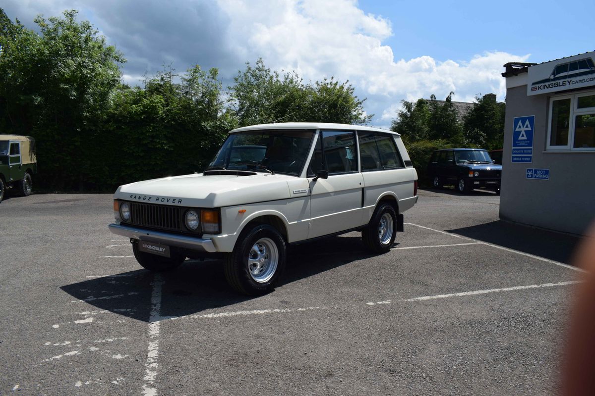 1985 LHD Range Rover Classic 3.9 RestoMod - Luxembourg Commission