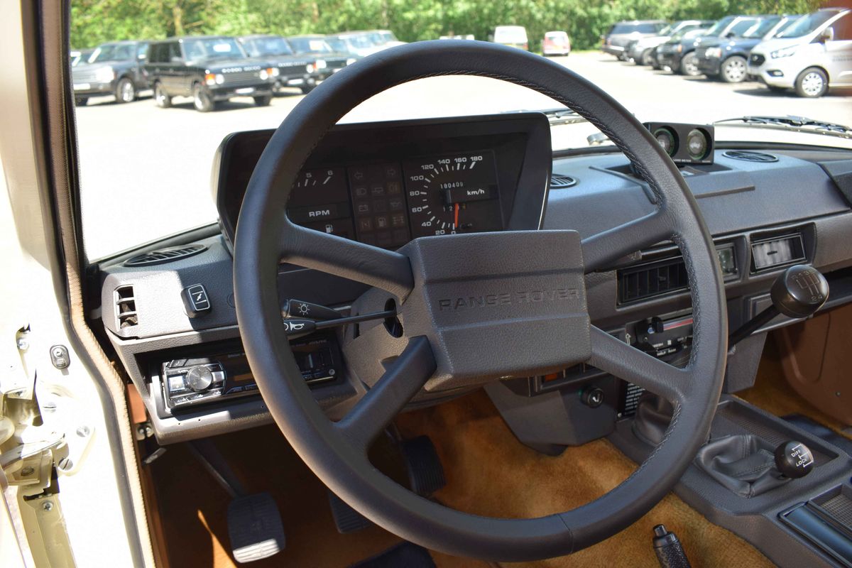 1985 LHD Range Rover Classic 3.9 RestoMod - Luxembourg Commission