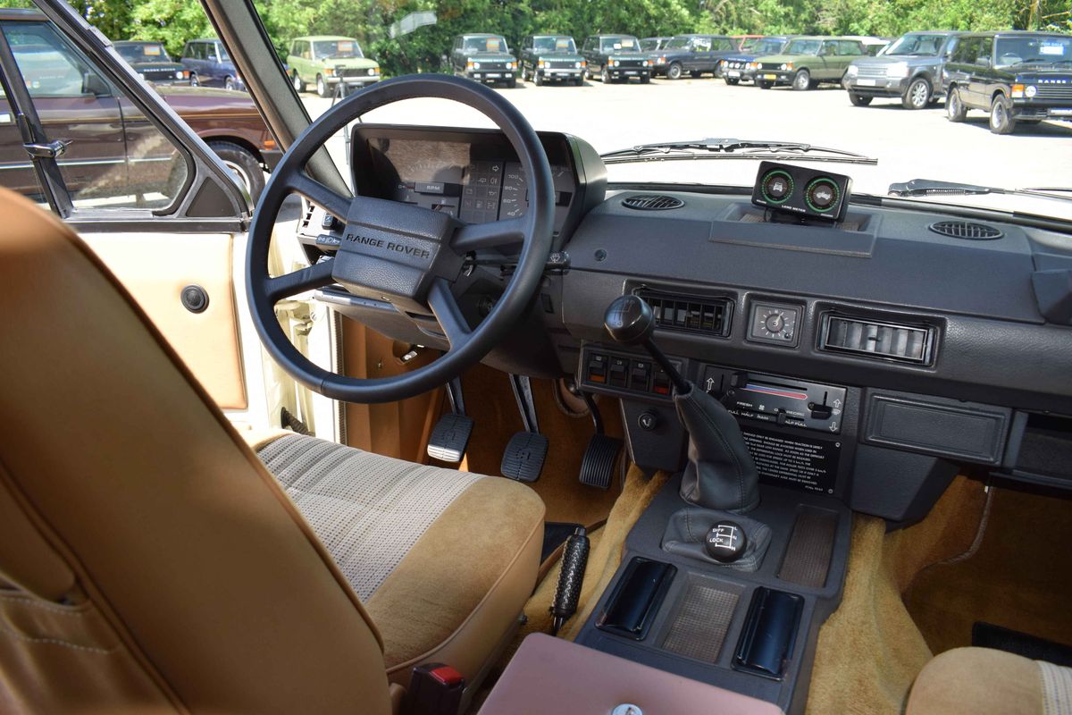 1985 LHD Range Rover Classic 3.9 RestoMod - Luxembourg Commission