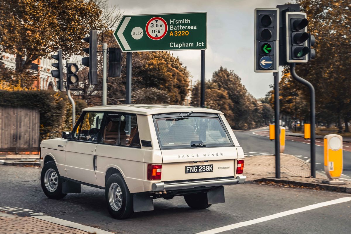 LHD Kingsley Re-Engineered Range Rover Classic 2 Door 4.6