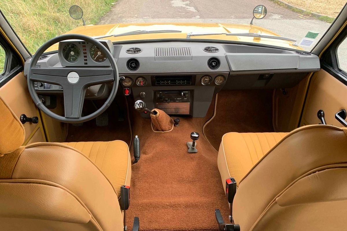 1976 LHD Range Rover 2 Door 320BHP Re-Engineered 'Sleeper' - Must be Driven!