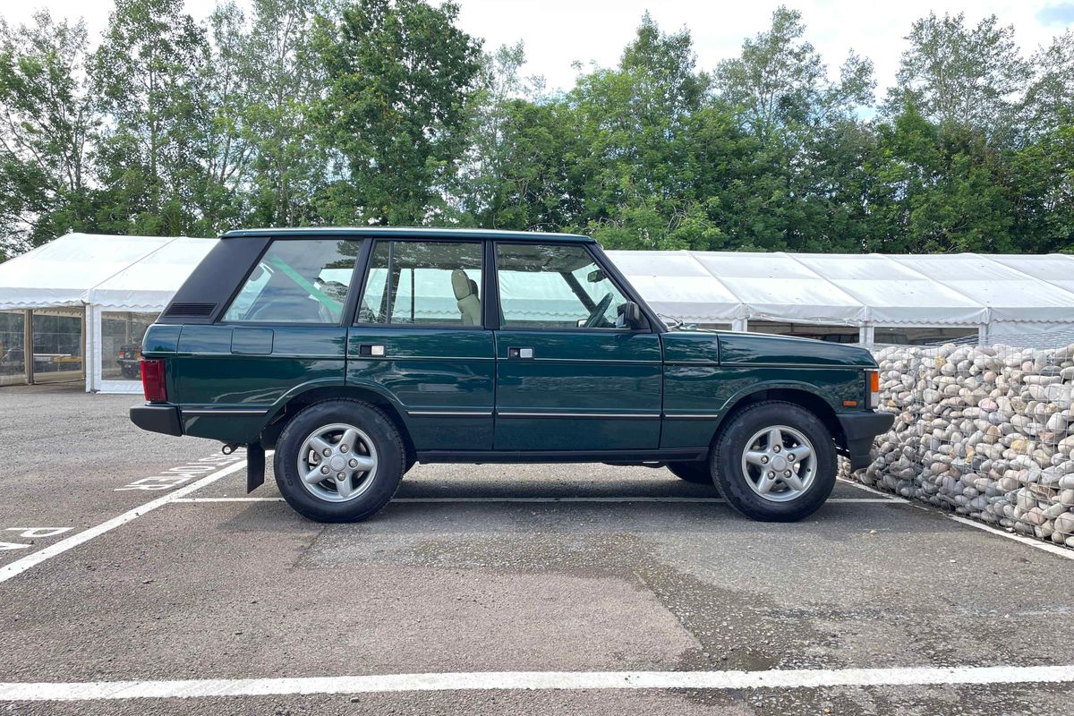 1993 RHD Range Rover Classic 3.9 SE BRG Special (1 of 40)