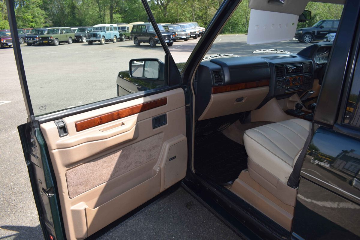 1995 RHD Range Rover Classic 3.9SE Soft Dash Brooklands