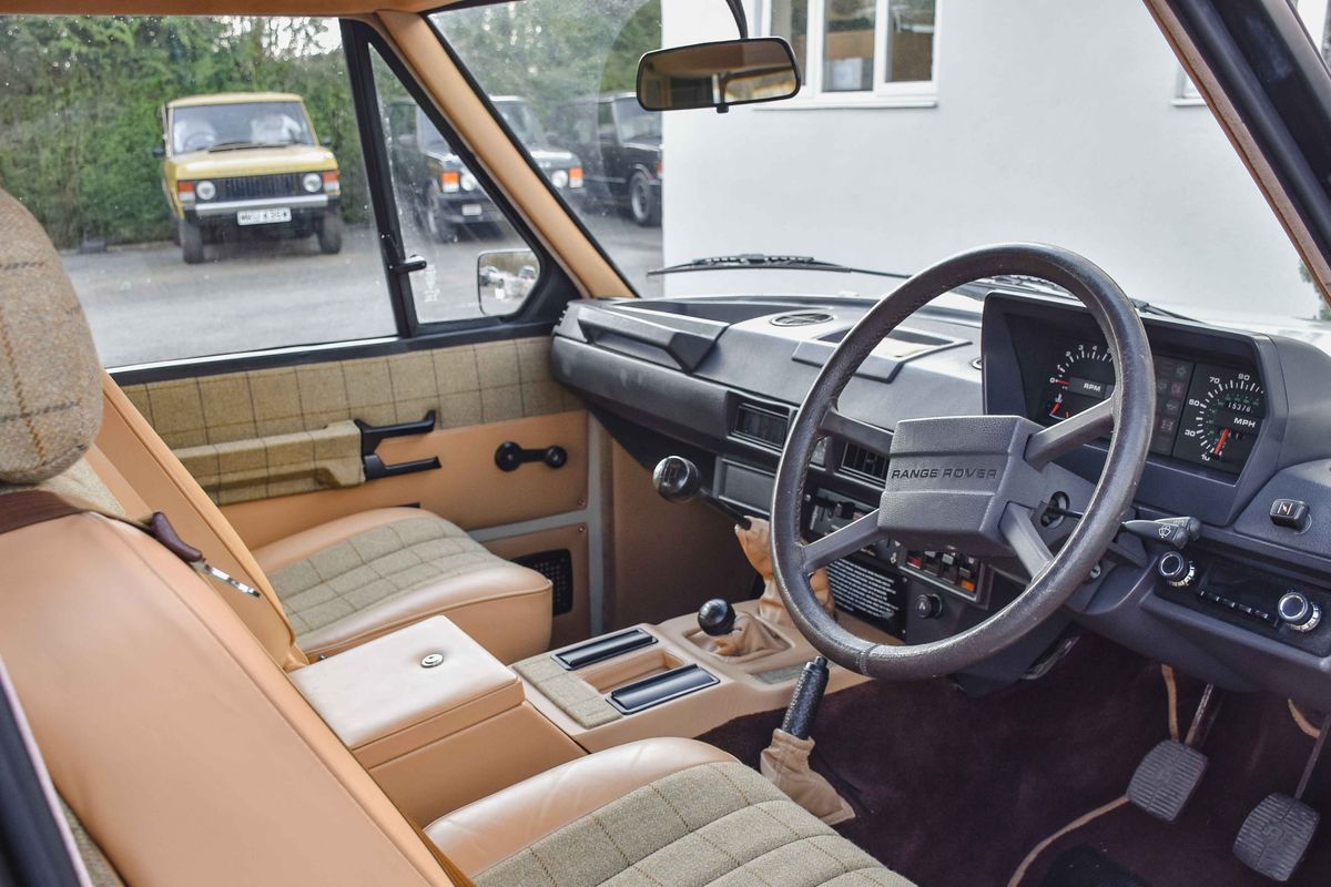 1984 RHD Range Rover Classic - For The Sporting Gentleman