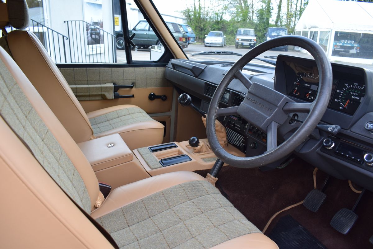 1984 RHD Range Rover Classic - For The Sporting Enthusiast