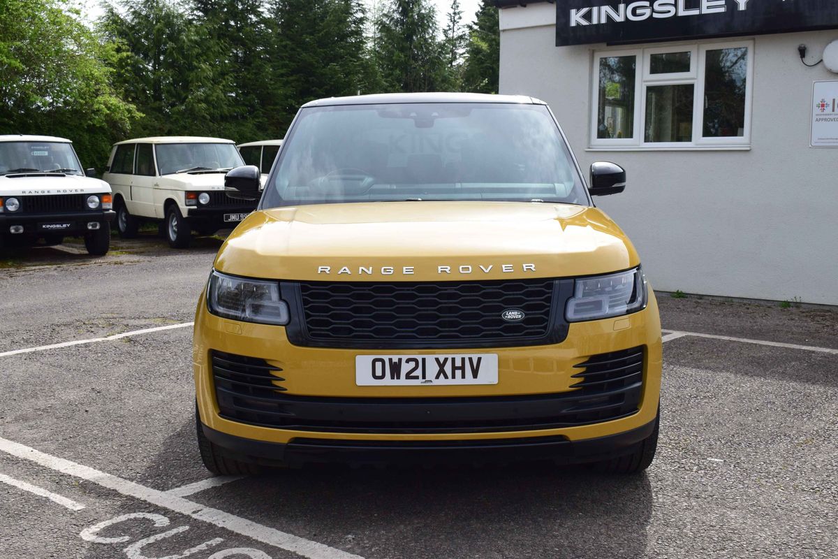 2021 Bahama Gold Range Rover 5.0 P525 "Fifty"