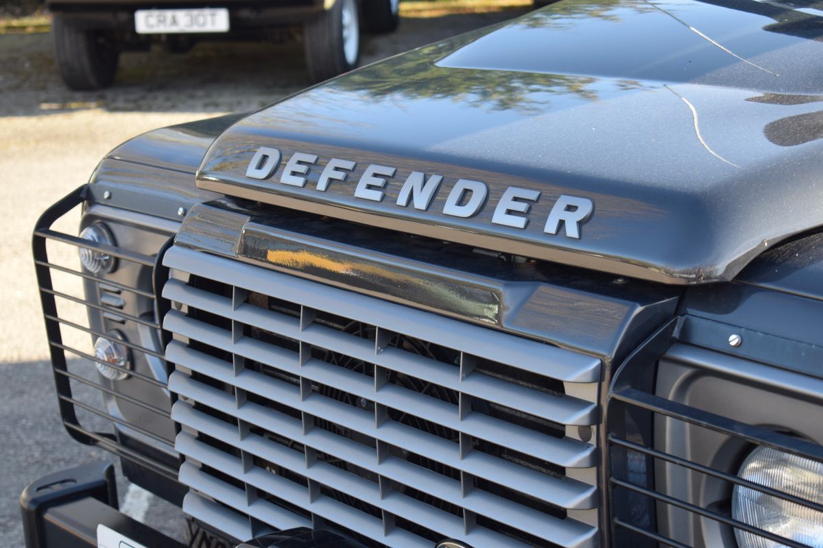 2014 Landrover Defender 110 XS TD D/C