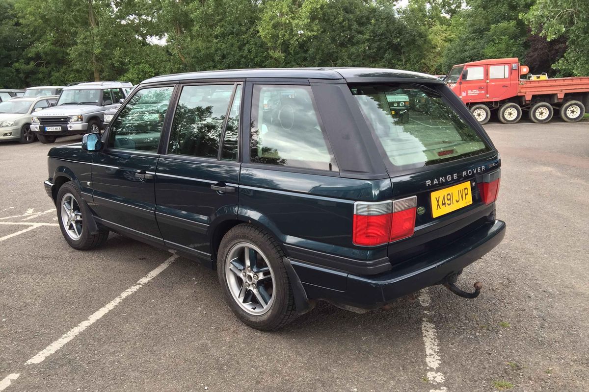 2000 RHD Range Rover 4.6i - Holland & Holland