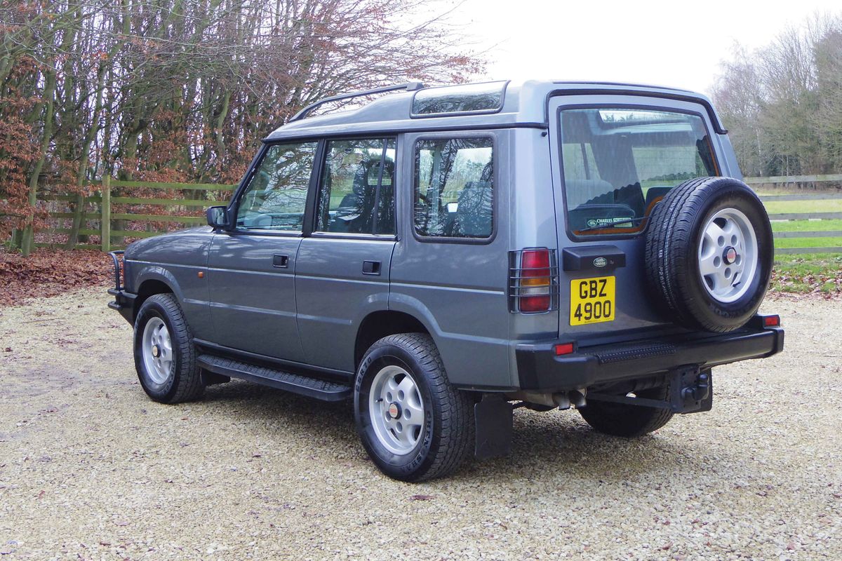 1990 RHD Land Rover Discovery Series 1 - Overfinch 5.7