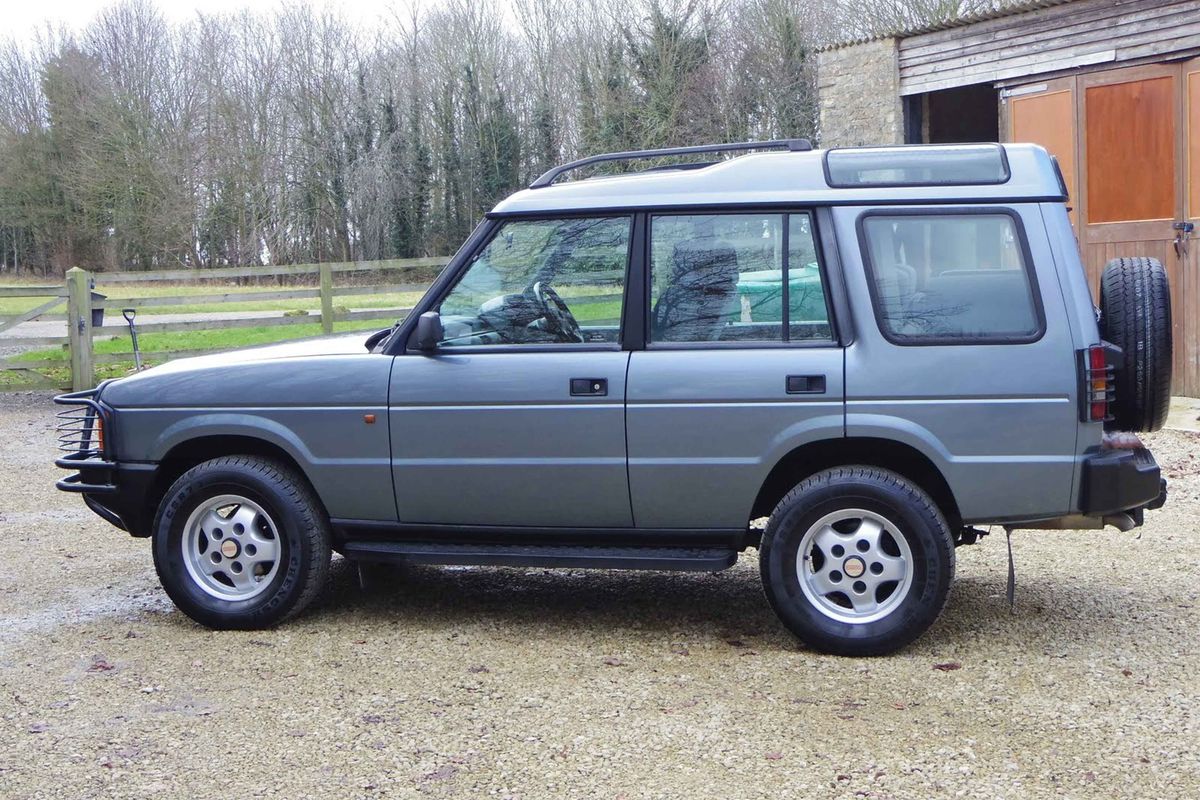 1990 RHD Land Rover Discovery Series 1 - Overfinch 5.7